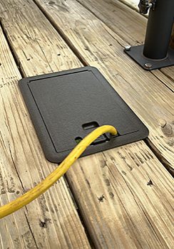 DEK-Box closed with cord_350px