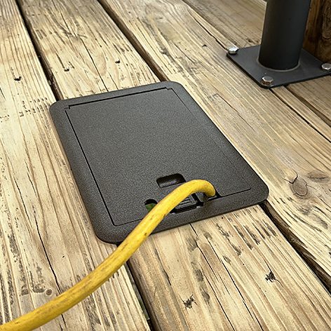 DEK-Box closed with cord_900x472